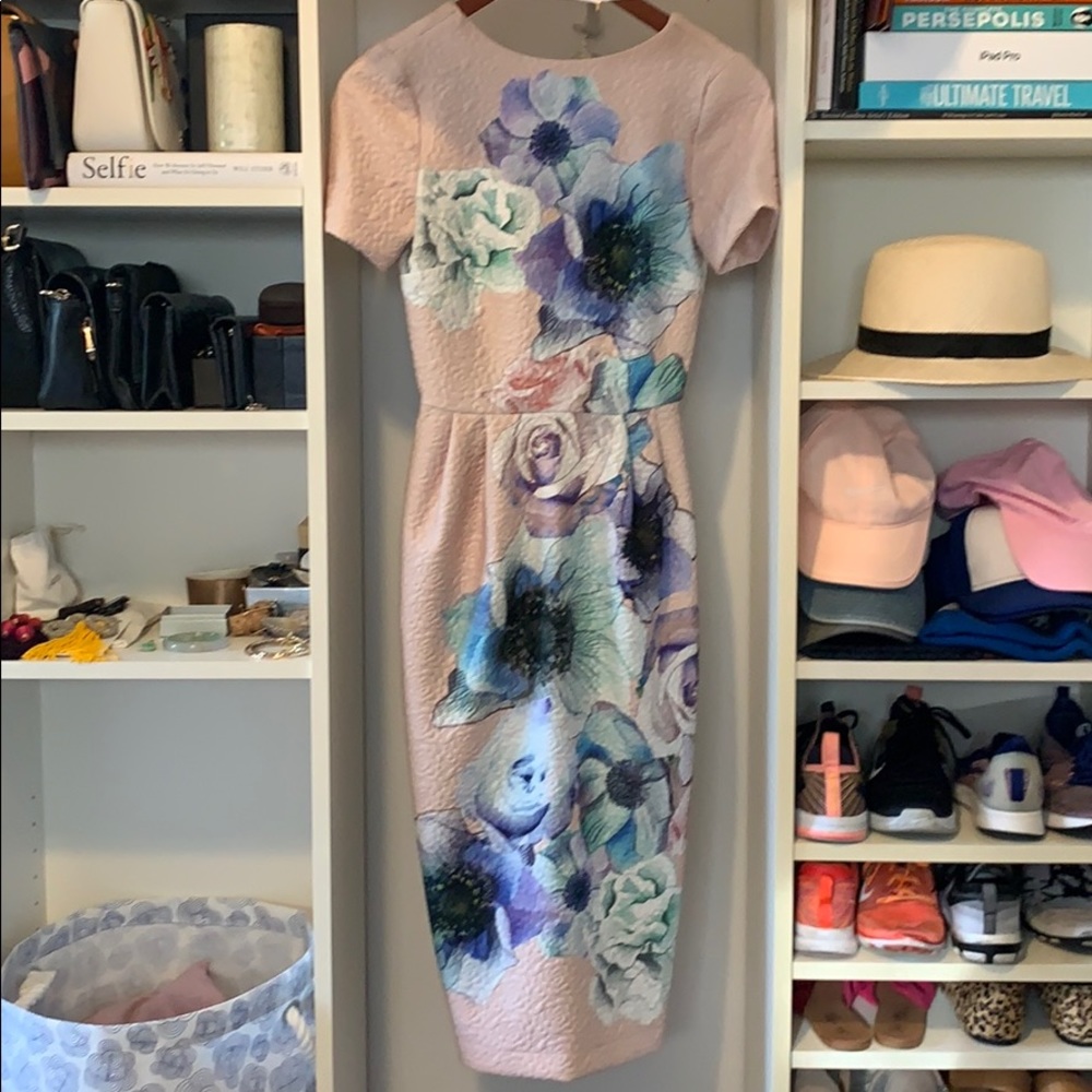 ASOS FLORAL CREPE FABRIC DRESS